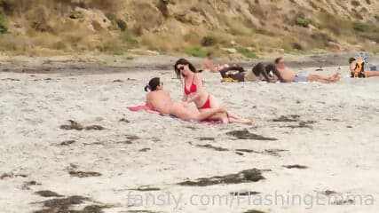 Lesbians Nude Beach Day